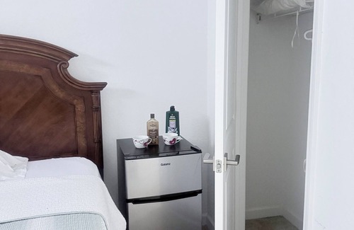 Florida City House | Quiet and relaxing Place at the entrance of the Florida Keys. Room 1