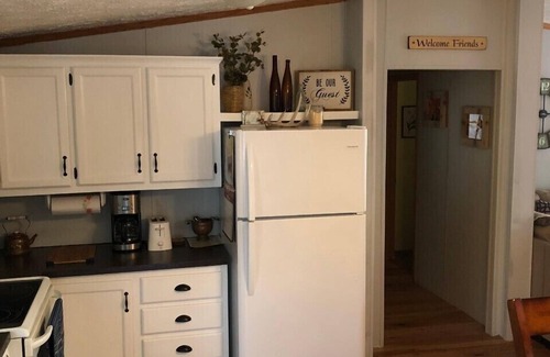 Vienna House | Quiet And Rural Retreat - Wine Trail, Great Hiking, & Hunting!