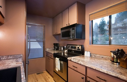 Lake Forest House | Quiet and Serene Tahoe Getaway + Private Beach + Pool + Tennis