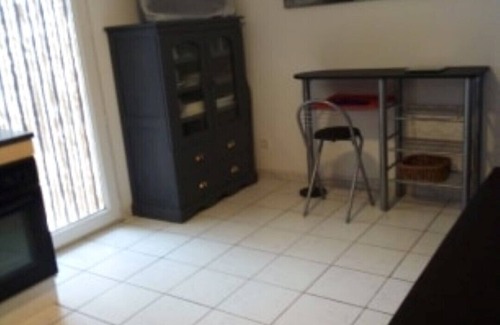 Boujan-sur-Libron Apartment | quiet apartment for holidays in the sun