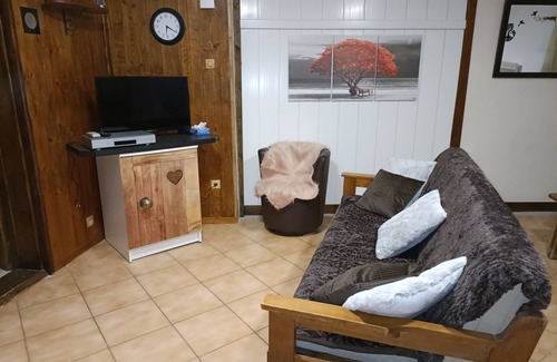 Villard-sur-Doron Apartment | Quiet apartment in the heart of the Beaufortain