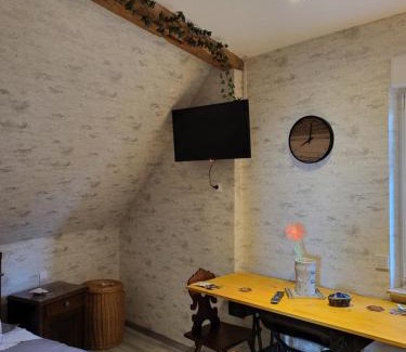 Oberbronn Apartment | Quiet apartment in historic village