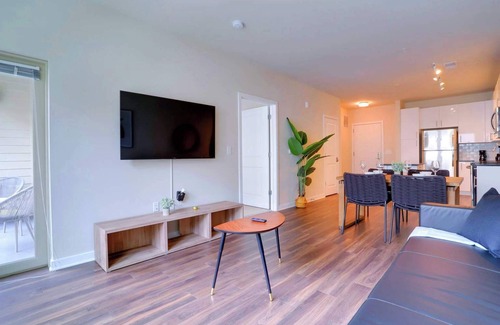 Jefferson Manor Apartment | Quiet Apartment with Amazing Amenities @Alexandria
