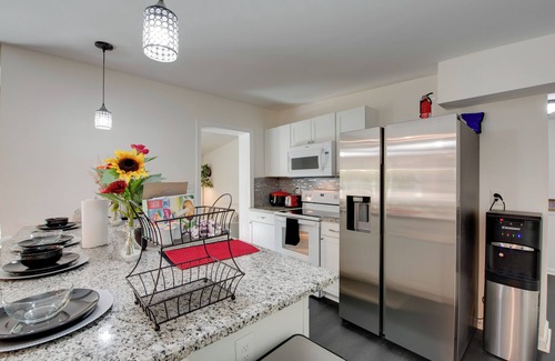 Sandtown House | Quiet Atlanta Getaway - 16 Mi to Downtown!