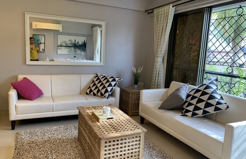 Prabhadevi Apartment | ✪Quiet Bandra 3 bedroom ✪Balconies✪Walk to Ocean✪