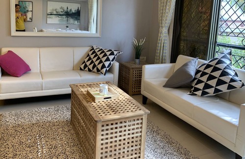 Prabhadevi Apartment | ✪Quiet Bandra 3 bedroom ✪Balconies✪Walk to Ocean✪