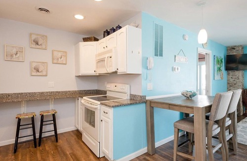 Midtown Ocean City Condo | Quiet Bayside Ocean City Midtown Condo with great views and centrally located