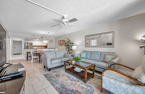 Indian Shores Condo | Quiet Beachfront 3 bedroom Right on the Sand
