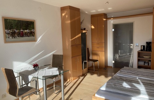Oy Apartment | Quiet, beautiful apartment with mountain view and swimming pool