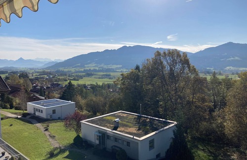Oy Apartment | Quiet, beautiful apartment with mountain view and swimming pool