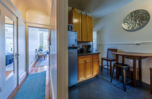 Nob Hill Apartment | Quiet & Beautiful Historic Victorian in a PRIME LOCATION