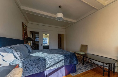 Nob Hill Apartment | Quiet & Beautiful Historic Victorian in a PRIME LOCATION