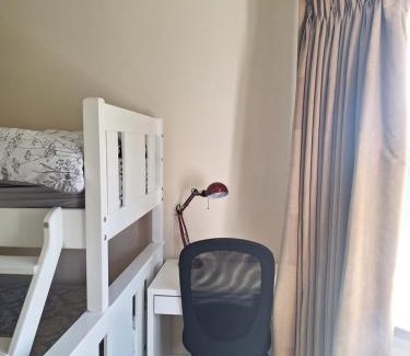 Malahide Apartment | Quiet & Bright Room