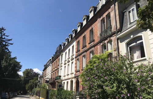 Mulhouse Apartment | : -) Quiet - Bright - Spacious - Welcoming