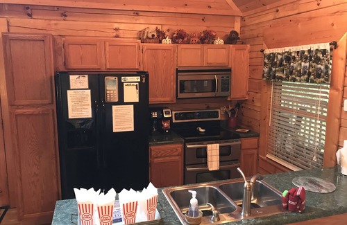 Sevierville Cabin | Quiet cabin located in the Douglas Lake Resort