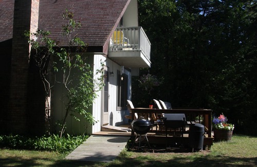 Harrisville Cabin | Quiet Cabin On the Lake