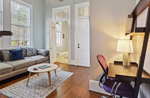 Milan Apartment | Quiet Central Uptown 1br- Perfect for Long Stays!