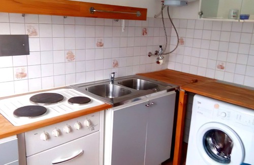 Schwechat Condo | Quiet centrally located apartment