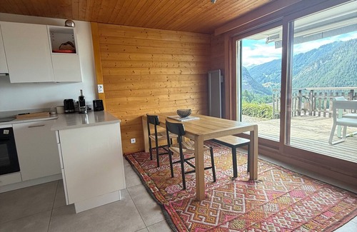 Saint-Jean-de-Sixt Ski Chalet | Quiet chalet facing Beauregard