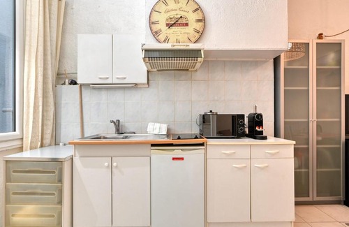Aix-en-Provence Historic Centre Apartment | Quiet charming studio with Wi-fi