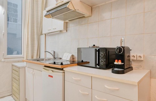 Aix-en-Provence Historic Centre Apartment | Quiet charming studio with Wi-fi