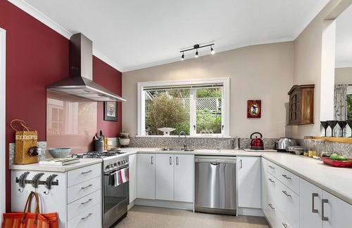 Aro Valley Cottage | Quiet City Cottage