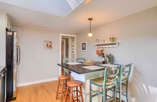 West Dennis House | Quiet, Clean West Dennis Home - Walk to Beach