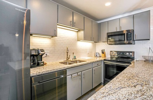 Vail Condo | Quiet Colorful Fall! 3 Nights 10% off Now into November