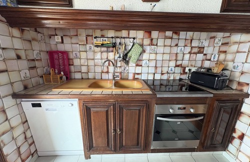 Ver-sur-Mer Cottage | quiet comfort cottage, sea view, terraces and heated indoor pool