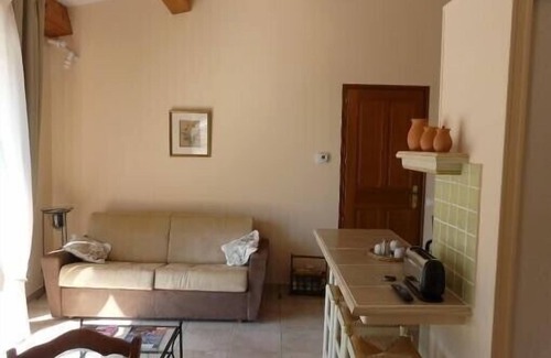 Saint-Jeannet Apartment | Quiet, comfortable studio with a panoramic view of The French Riviera