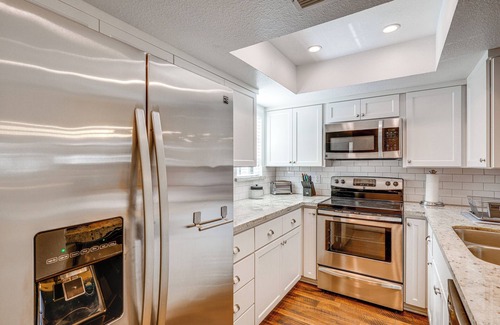 La Contessa Condo | Quiet Condo w/Pool Access, Near Arizona Boardwalk