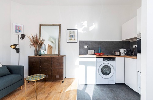 Jean-Medecin Apartment | Quiet & Cosy 1 Bdr Downtown – AC & Parking