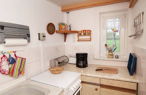Altenfeld House | Quiet Cottage Near Trails
