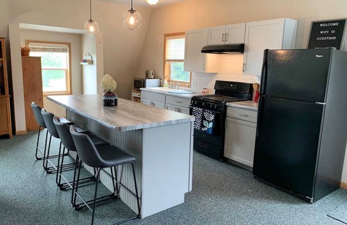 Laurium Apartment | Quiet Country Apartment Getaway