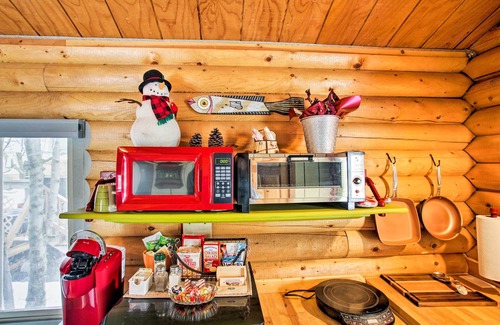 Winchester Apartment | Quiet Couple's Retreat: Studio by Winchester Lake!