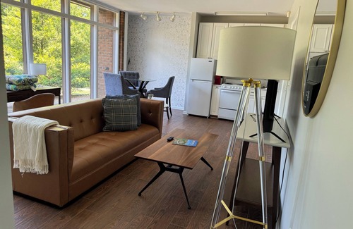 Wade Hampton House | Quiet, Cozy, Best Location in GVL!