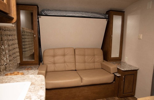 Niceville House | Quiet Cozy Camper w/ Internet