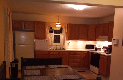 Cumberland Cottage | Quiet Cozy Cottage minutes from downtown and I-68