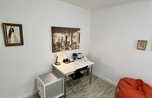 Langenfeld Apartment | Quiet & cozy double room + single bed in top location