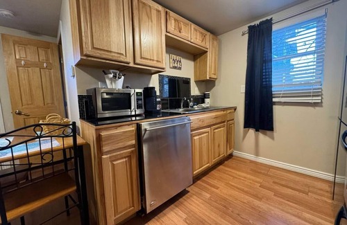 Cheyenne House | Quiet Cozy Downtown Cheyenne