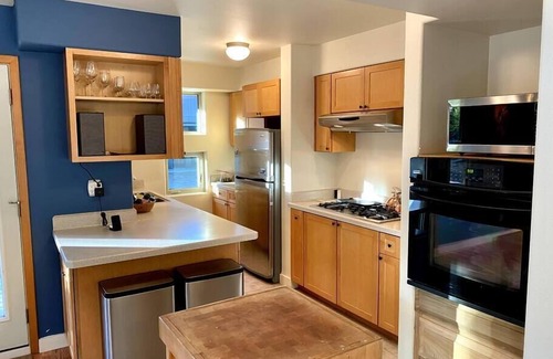 Talkeetna House | Quiet, Elegant & Cozy - 4 Miles from Downtown