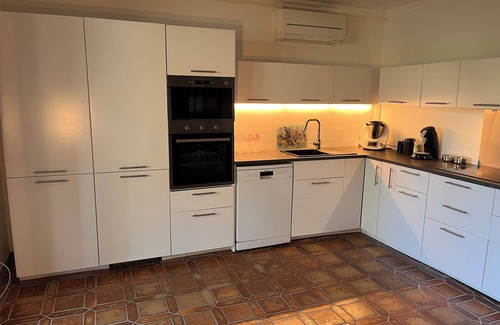 Saint-Georges-d'Orques Villa | Quiet family villa with large garden
