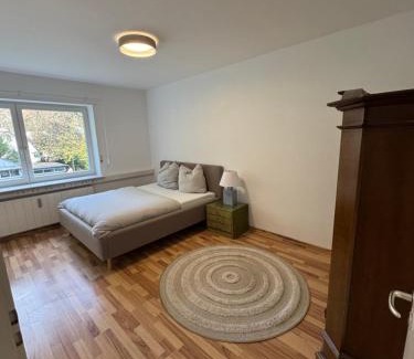 Neuhausen - Nymphenburg Apartment | Quiet Family Apartment - 10 min to Center & Oktoberfest - Free Parking - Balcony - near Nymphenburg Palace & Botanical garden