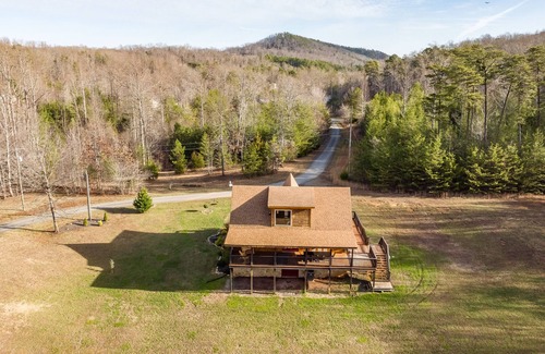 Tellico Plains Cabin | Quiet Getaway, August and End of Summer Dates Available!
