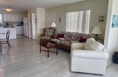 Dauphin Island Condo | Quiet Getaway * Gated Condo Complex * Pool & Amenities -only 40 units