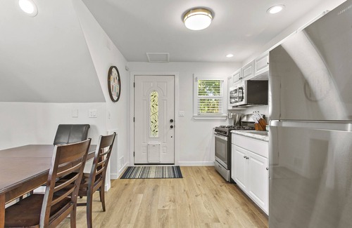 Cedar Glen Apartment | Quiet getaway with a great view