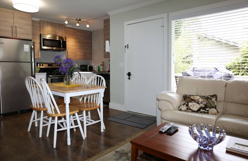 St. Simons Island Condo | Quiet, Great View of the Marsh, Free Wi-Fi!