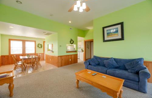 Hatteras Apartment | Quiet Hatteras Duplex with Decks about 1 Mile to Beach
