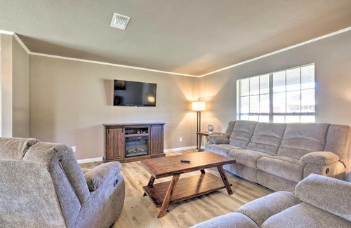 Fischer House | Quiet Haven with Hot Tub, 4 Mi to Canyon Lake!