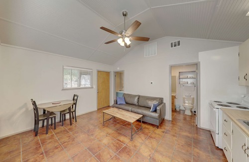 Ingram Cabin | Quiet Hill Country Retreat - Hunt, TX
